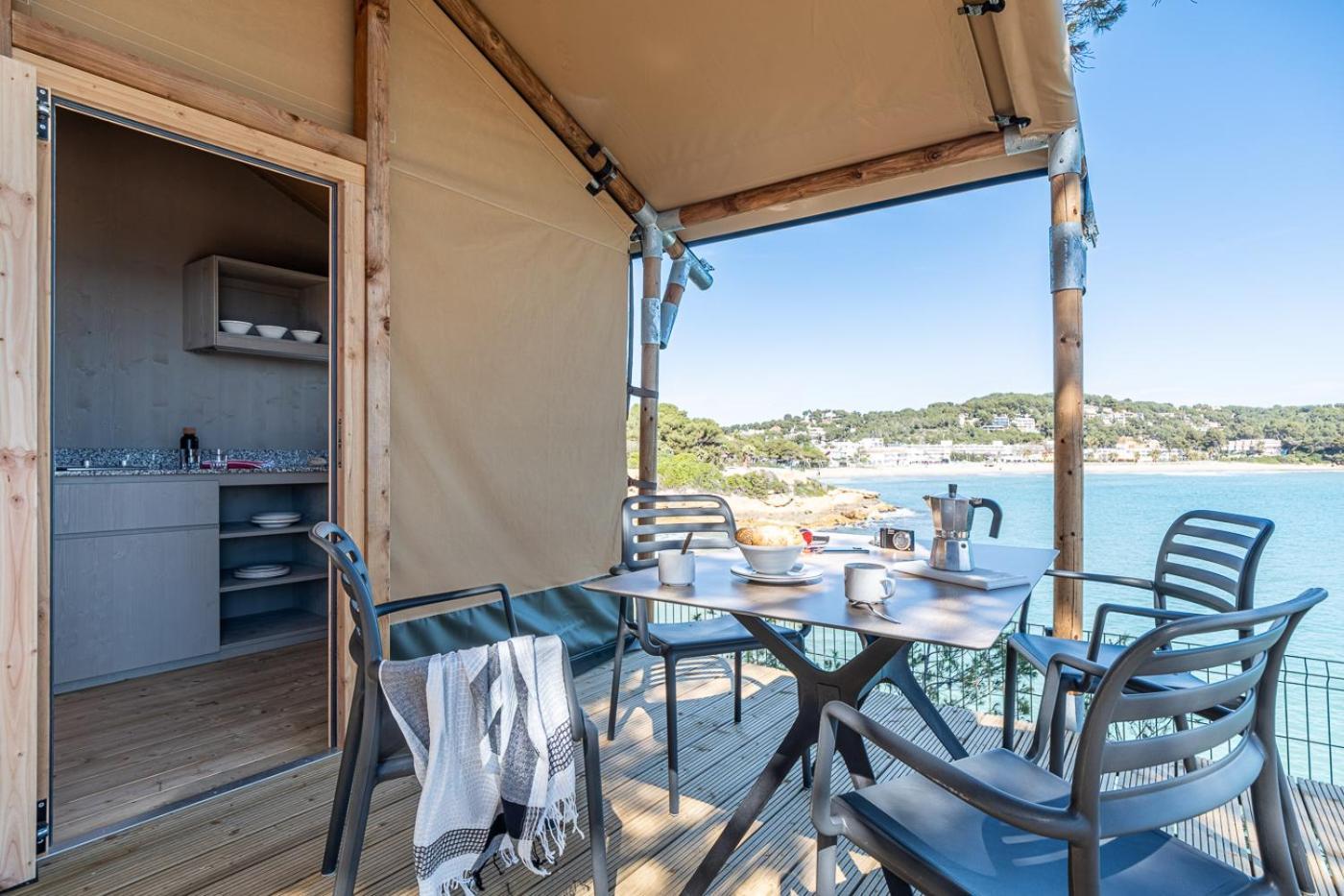 Camping Estival Torre De La Mora Tamarit Bagian luar foto