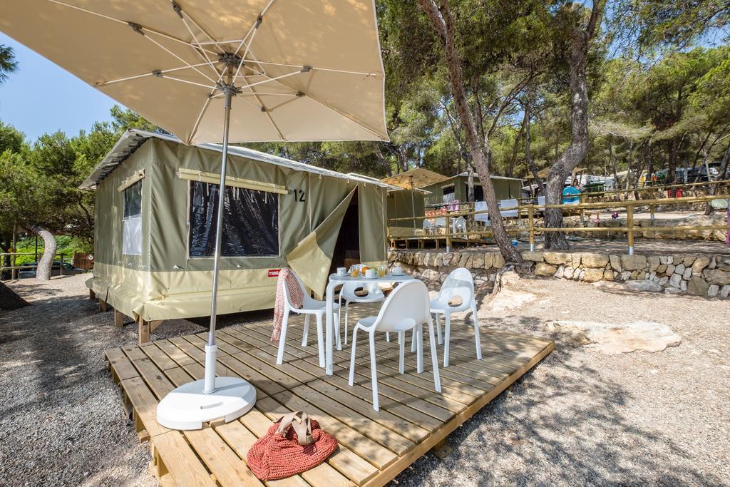 Camping Estival Torre De La Mora Tamarit Bagian luar foto