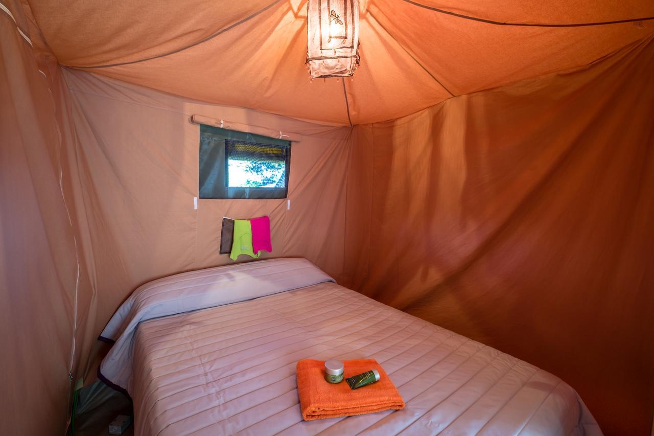Camping Estival Torre De La Mora Tamarit Bagian luar foto